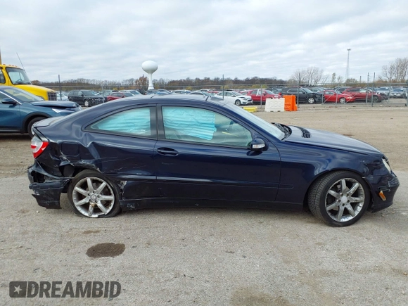 2003 Mercedes-Benz C 230 Kompressor с VIN WDBRN40J93A457301, выставлен на аукционе IAAI как лот 40839325 с пробегом 146 263 миль миль и . История ставок и продаж доступна на DreamBid. Изображение 14.