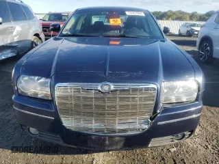 2006 Chrysler 300 Touring with VIN 2C3KA53G86H133402, listed as a Copart auction lot 74457064 with 198,734 mi miles and Clean Title. Bid and sale history available at carsss.com. Image 5.