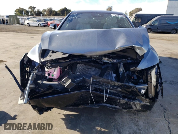 2024 Cadillac LYRIQ Sport z VIN 1GYKPTRK5RZ107588, wystawiony jako Copart lot #75906234 z przebiegiem 8 369 mil mil oraz Szkoda całkowita • Salvage title. Historia ofert i sprzedaży dostępna na DreamBid. Obrazek 5.