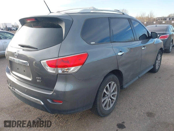2015 Nissan Pathfinder SL with VIN 5N1AR2MM0FC635824, listed as a IAAI auction lot 41766141 with 101,883 mi miles and . Bid and sale history available at DreamBid. Image 4.