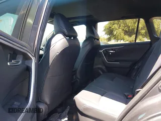 2021 Toyota RAV4 Hybrid XSE with VIN 2T3E6RFVXMW016803, listed as a IAAI auction lot 42135617 with 40,898 mi miles and . Bid and sale history available at DreamBid. Image 8.