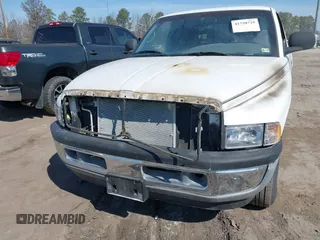 1998 Dodge 1500 with VIN 1B7HC13Y5WJ259541, listed as a IAAI auction lot 41758725 with Not Provided miles. Bid and sale history available at carsss.com. Image 6.