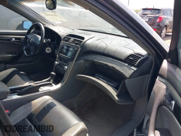 2005 Acura TL with VIN 19UUA66205A061121, listed as a IAAI auction lot 42054185 with 165,097 mi miles. Bid and sale history available at carsss.com. Image 5.