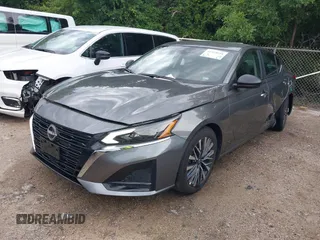 2025 Nissan Altima SV z VIN 1N4BL4DV3SN372568, wystawiony jako IAAI lot #42429216 z przebiegiem 7 865 mil mil oraz . Historia ofert i sprzedaży dostępna na DreamBid. Obrazek 17.