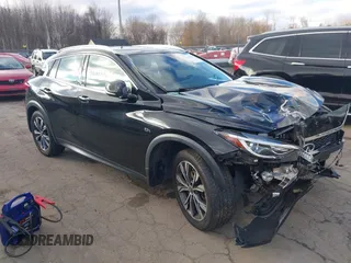 2019 Infiniti QX30 Luxe z VIN SJKCH5CR6KA007218, wystawiony jako IAAI lot #41214431 z przebiegiem 59 721 mil mil oraz . Historia ofert i sprzedaży dostępna na DreamBid. Obrazek 1.