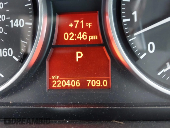 2011 BMW 3 Series 328i with VIN WBADW3C51BE540128, listed as a IAAI auction lot 41817505 with 220,406 mi miles. Bid and sale history available at carsss.com. Image 15.