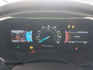 2020 Ford Fusion SE with VIN 3FA6P0HD4LR165511, listed as a IAAI auction lot 42136252 with 30,709 mi miles and . Bid and sale history available at DreamBid. Image 7.