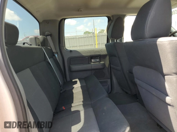 2008 Ford F-150 XLT z VIN 1FTPW14V98FC10517, wystawiony jako Copart lot #62353655 z przebiegiem 113 236 mil mil oraz Czysty tytuł • Clean title. Historia ofert i sprzedaży dostępna na DreamBid. Obrazek 10.