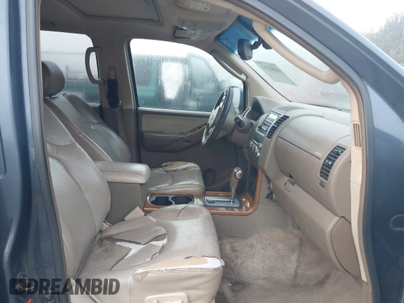2005 Nissan Pathfinder SE with VIN 5N1AR18U95C726349, listed as a IAAI auction lot 41842285 with 251,500 mi miles. Bid and sale history available at carsss.com. Image 5.