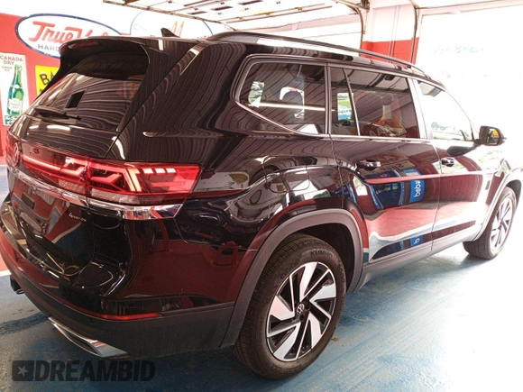 2024 Volkswagen Atlas SE with VIN 1V2HR2CA7RC565025, listed as a IAAI auction lot 42845044 with 25,080 mi miles and . Bid and sale history available at DreamBid. Image 13.