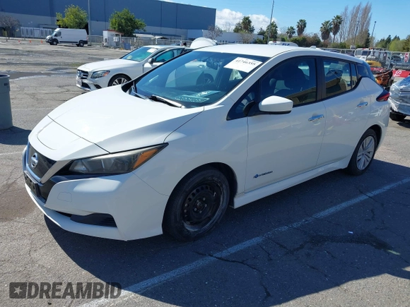 2019 Nissan LEAF SV z VIN 1N4AZ1CP0KC305899, wystawiony jako IAAI lot #41746355 z przebiegiem 31 703 mil mil oraz . Historia ofert i sprzedaży dostępna na DreamBid. Obrazek 2.