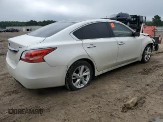 2015 Nissan Altima SV z VIN 1N4AL3AP2FC116869, wystawiony jako Copart lot #56748255 z przebiegiem 129 818 mil mil oraz Czysty tytuł • Clean title. Historia ofert i sprzedaży dostępna na DreamBid. Obrazek 3.