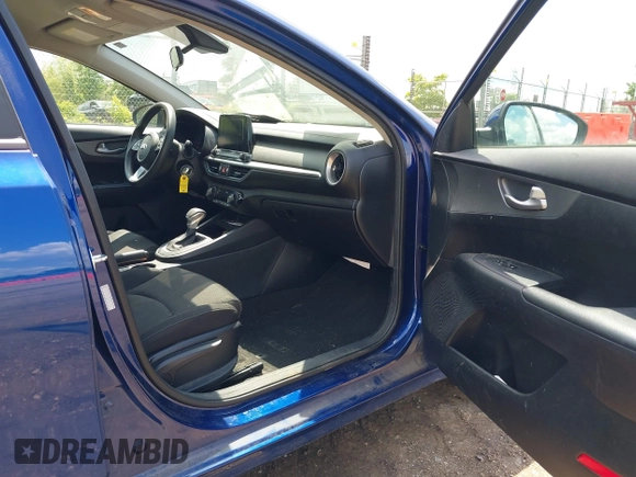 2019 Kia Forte LXS with VIN 3KPF24AD3KE114646, listed as a IAAI auction lot 42558028 with 84,787 mi miles and . Bid and sale history available at DreamBid. Image 5.