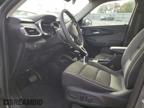 2021 Chevrolet TrailBlazer LT with VIN KL79MPSL7MB141991, listed as a Copart auction lot 70658083 with 32,425 mi miles. Bid and sale history available at carsss.com. Image 7.