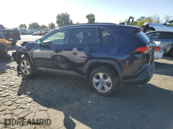 2019 Toyota RAV4 XLE with VIN JTMP1RFV8KD513544, listed as a Copart auction lot 73611684 with Not Provided miles and Salvage Title. Bid and sale history available at DreamBid. Image 2.
