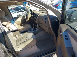 2005 Nissan Pathfinder SE with VIN 5N1AR18U55C791523, listed as a IAAI auction lot 41848499 with 247,768 mi miles. Bid and sale history available at carsss.com. Image 5.