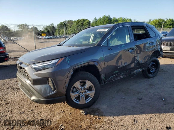 2022 Toyota RAV4 XLE with VIN 2T3P1RFV3NC265955, listed as a Copart auction lot 61557265 with 46,767 mi miles and Salvage title. Bid and sale history available at DreamBid. Image 1.