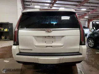 2015 Cadillac Escalade Luxury with VIN 1GYS4MKJ9FR525910, listed as a Copart auction lot 70377534 with 120,017 mi miles and Clean Title. Bid and sale history available at carsss.com. Image 6.