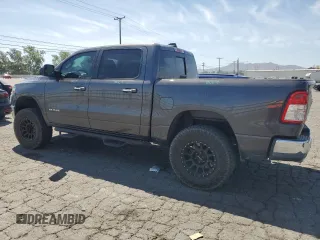 2019 Ram 1500 Big Horn z VIN 1C6RREFT7KN650890, wystawiony jako Copart lot #57596005 z przebiegiem 75 711 mil mil oraz Szkoda całkowita • Salvage title. Historia ofert i sprzedaży dostępna na DreamBid. Obrazek 2.