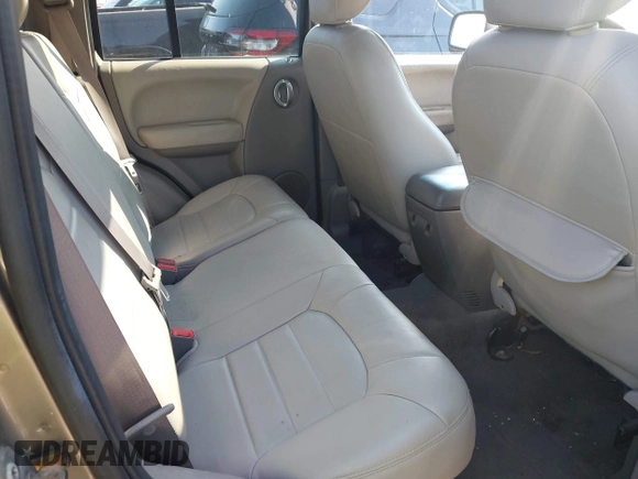 2003 Jeep Liberty Limited with VIN 1J4GL58K33W584981, listed as a IAAI auction lot 42808780 with 137,710 mi miles and . Bid and sale history available at DreamBid. Image 8.