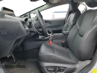 2024 Toyota Prius LE with VIN JTDADABU4R3011917, listed as a Copart auction lot 61184665 with 6,612 mi miles and Salvage title. Bid and sale history available at DreamBid. Image 7.