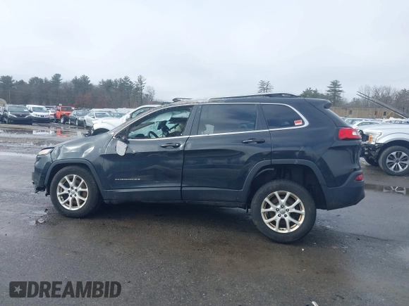 2016 Jeep Cherokee Latitude z VIN 1C4PJMCBXGW367253, wystawiony jako IAAI lot #41719061 z przebiegiem 140 369 mil mil oraz . Historia ofert i sprzedaży dostępna na DreamBid. Obrazek 13.