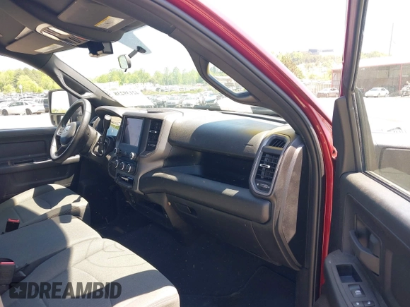 2024 Ram 2500 Tradesman with VIN 3C6UR5CL7RG363146, listed as a IAAI auction lot 42139238 with 8,394 mi miles and . Bid and sale history available at DreamBid. Image 5.