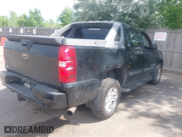2008 Chevrolet Avalanche LTZ with VIN 3GNFK12388G120922, listed as a IAAI auction lot 42510361 with 166,112 mi miles and . Bid and sale history available at DreamBid. Image 4.