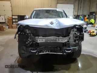 2024 Rivian R1T Adventure z VIN 7FCTGCAA0RN030370, wystawiony jako Copart lot #87251784 z przebiegiem 11 549 mil mil oraz Szkody całkowita. Historia ofert i sprzedaży dostępna na DreamBid. Obrazek 5.