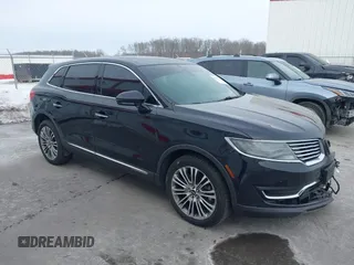 2017 Lincoln MKX Reserve z VIN 2LMPJ8LR0HBL51098, wystawiony jako IAAI lot #41383132 z przebiegiem 86 081 mil mil oraz . Historia ofert i sprzedaży dostępna na DreamBid. Obrazek 1.