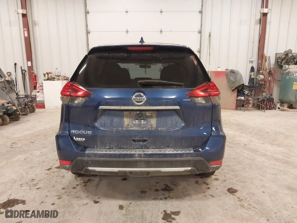 2017 Nissan Rogue SL with VIN 5N1AT2MT1HC794587, listed as a IAAI auction lot 41708715 with 121,017 mi miles. Bid and sale history available at carsss.com. Image 17.