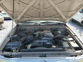 2002 Toyota Tacoma PreRunner с VIN 5TESN92N82Z071943, выставлен на аукционе Copart как лот 64393605 с пробегом 176 677 миль миль и Списание • Salvage title. История ставок и продаж доступна на DreamBid. Изображение 11.