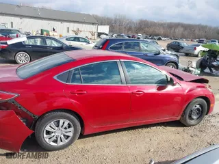 2011 Mazda Mazda6 i Sport with VIN 1YVHZ8BH2B5M02919, listed as a IAAI auction lot 41637920 with 133,776 mi miles. Bid and sale history available at carsss.com. Image 13.