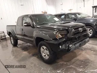 2013 Toyota Tacoma with VIN 5TFUU4EN4DX076111, listed as a IAAI auction lot 42068015 with 152,837 mi miles and . Bid and sale history available at DreamBid. Image 1.
