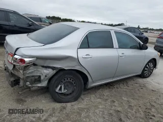2013 Toyota Corolla L with VIN 2T1BU4EE2DC938098, listed as a Copart auction lot 41742095 with 161,402 mi miles and Salvage Title. Bid and sale history available at carsss.com. Image 3.