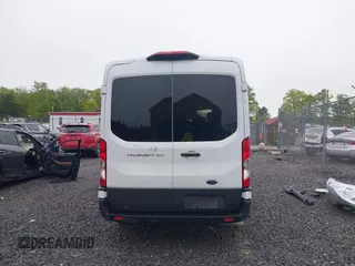 2024 Ford Transit Passenger XL with VIN 1FBAX2C89RKB89363, listed as a IAAI auction lot 42216151 with 1,496 mi miles and . Bid and sale history available at DreamBid. Image 17.