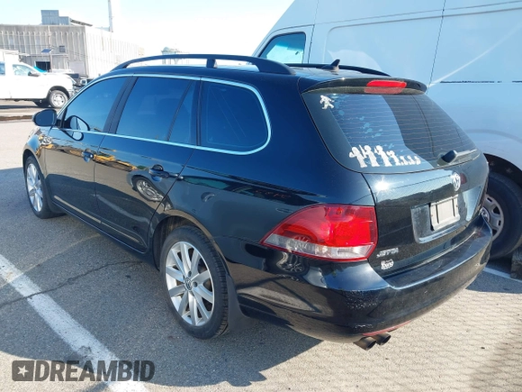 2013 Volkswagen Jetta TDI w/Sunroof & Nav with VIN 3VWPL7AJ8DM689372, listed as a IAAI auction lot 42562342 with 245,673 mi miles and . Bid and sale history available at DreamBid. Image 3.
