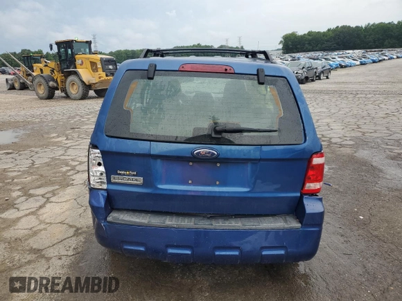 2008 Ford Escape XLS z VIN 1FMCU02Z18KB98824, wystawiony jako Copart lot #61684455 z przebiegiem 172 282 mil mil oraz Szkoda całkowita • Salvage title. Historia ofert i sprzedaży dostępna na DreamBid. Obrazek 6.