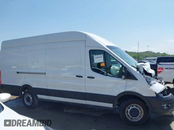 2022 Ford Transit Cargo with VIN 1FTBR3X8XNKA31327, listed as a IAAI auction lot 42081060 with Not provided miles and . Bid and sale history available at DreamBid. Image 13.