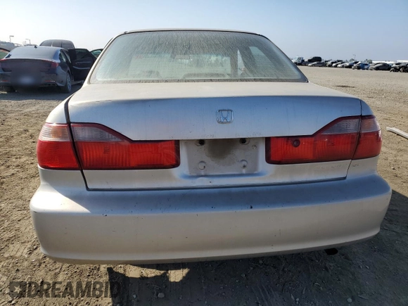 1998 Honda Accord EX z VIN 1HGCG555XWA040830, wystawiony jako Copart lot #74704554 z przebiegiem 253 788 mil mil oraz Szkoda całkowita • Salvage title. Historia ofert i sprzedaży dostępna na DreamBid. Obrazek 6.