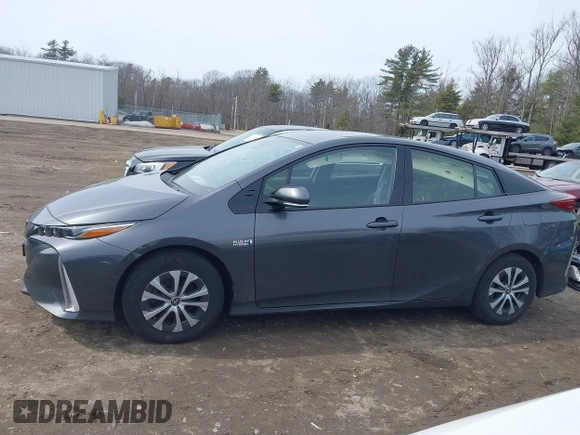 2020 Toyota Prius LE with VIN JTDKARFP2L3136261, listed as a IAAI auction lot 41752037 with Not Provided miles and . Bid and sale history available at DreamBid. Image 15.