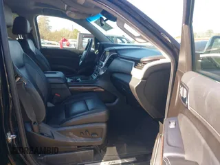 2019 GMC Yukon XL SLT with VIN 1GKS1GKC7KR366062, listed as a IAAI auction lot 41485559 with 86,290 mi miles. Bid and sale history available at carsss.com. Image 5.