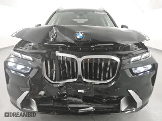 2025 BMW X7 xDrive40i with VIN 5UX23EM09S9X05528, listed as a Copart auction lot 53862305 with 28,698 mi miles and Clean Title. Bid and sale history available at carsss.com. Image 5.