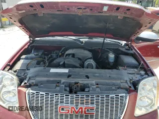 2011 GMC Yukon SLT with VIN 1GKS1CE07BR209738, listed as a Copart auction lot 68850304 with 229,148 mi miles and Clean Title. Bid and sale history available at carsss.com. Image 12.