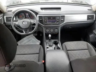 2018 Volkswagen Atlas S with VIN 1V2AP2CA4JC519759, listed as a Copart auction lot 49865655 with 135,124 mi miles and Clean title. Bid and sale history available at DreamBid. Image 8.