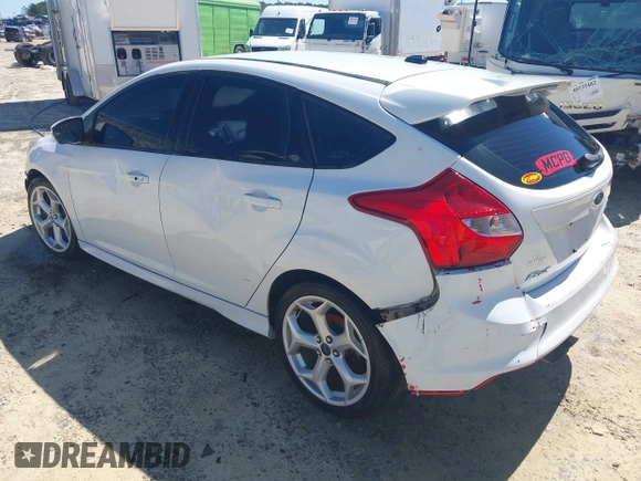 2014 Ford Focus ST with VIN 1FADP3L99EL311771, listed as a IAAI auction lot 41419521 with 124,572 mi miles and . Bid and sale history available at carsss.com. Image 3.