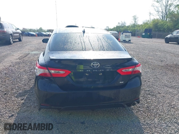 2020 Toyota Camry SE z VIN 4T1G11AK7LU970275, wystawiony jako IAAI lot #42149780 z przebiegiem 67 969 mil mil oraz . Historia ofert i sprzedaży dostępna na DreamBid. Obrazek 16.