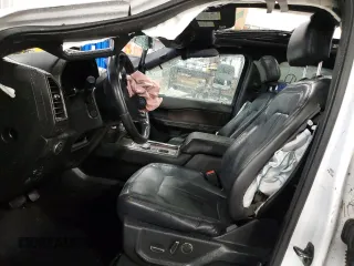 2019 Ford Expedition Max Limited with VIN 1FMJK1KT1KEA27933, listed as a Copart auction lot 83892104 with 141,513 mi miles and Salvage title. Bid and sale history available at DreamBid. Image 7.