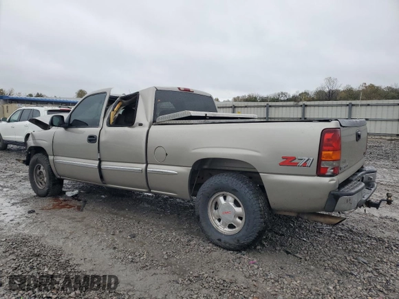 1999 GMC New Sierra 1500 SLE with VIN 1GTEK19T2XE552146, listed as a Copart auction lot 81512644 with 194,272 mi miles and Salvage Title. Bid and sale history available at carsss.com. Image 2.