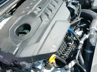 2025 Hyundai Elantra z VIN KMHLW4DK8SU027758, wystawiony jako IAAI lot #42824119 z przebiegiem 6 380 mil mil oraz . Historia ofert i sprzedaży dostępna na DreamBid. Obrazek 21.